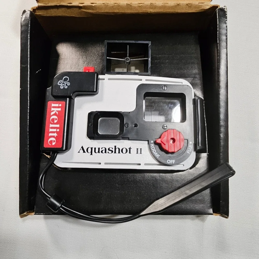 Ikelite Aquashot II 5435‎ Underwater Housing for 35mm Single Use Cameras